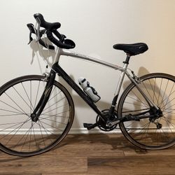 Road Bike (Specialized Sequoia)