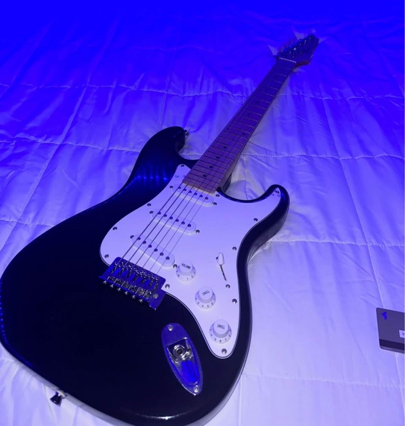 Kona Strat Style Black and White Electric Guitar