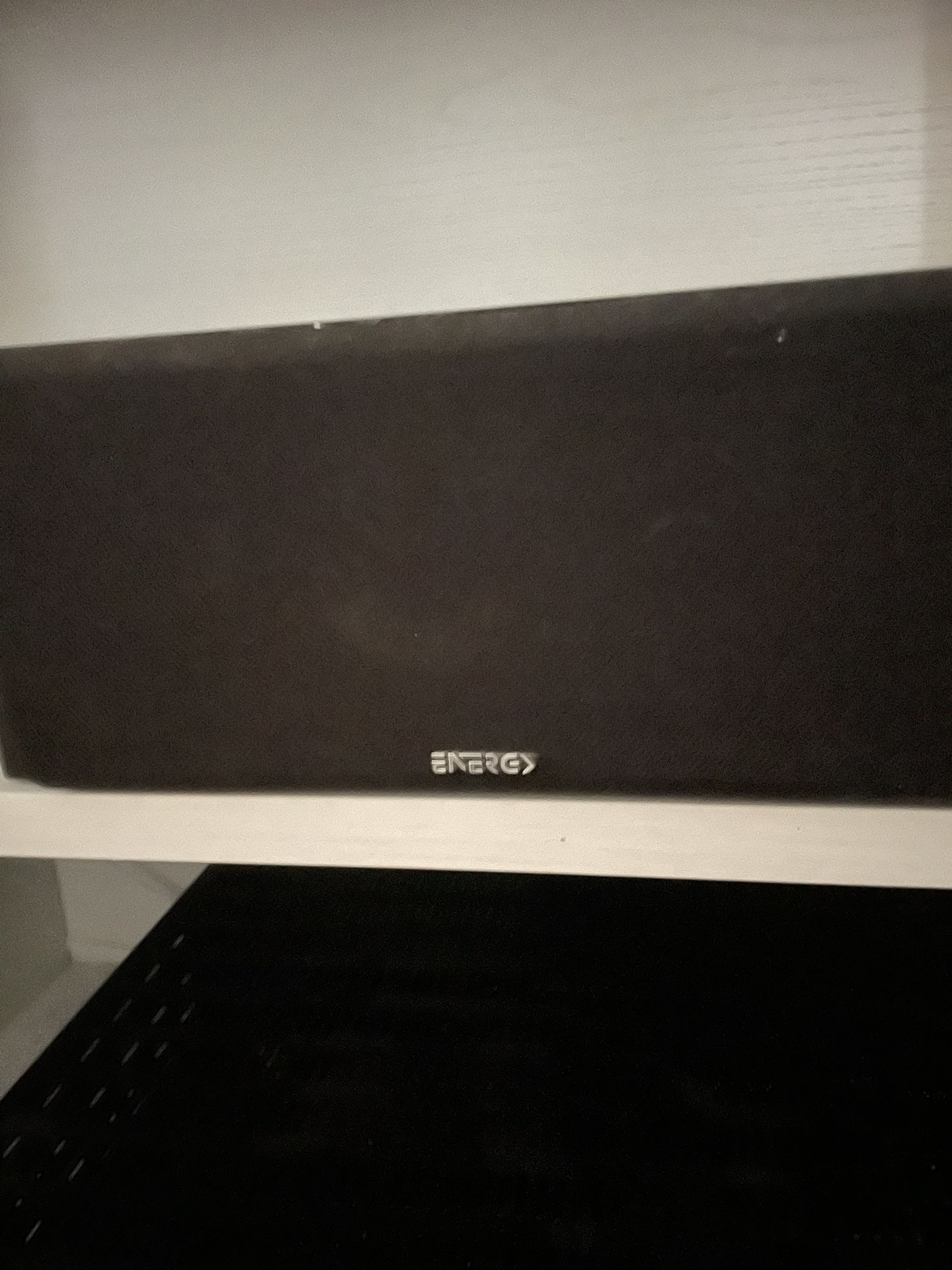 Marantz Receiver 7.1 Dolby And Energy Speakers