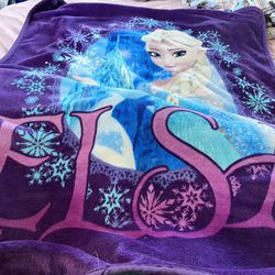 VGUC. Disney Elsa Fleece Blanket, Very Soft, Great Condition. Dimensions 38x48. 