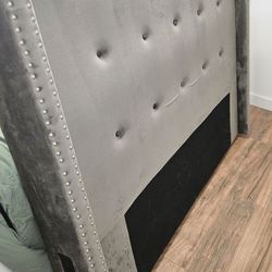 Bed headboard