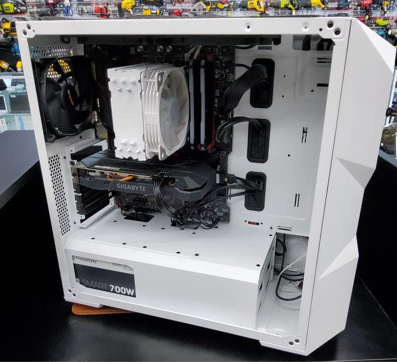 White Collermaster Gaming PC (Specs In Description)