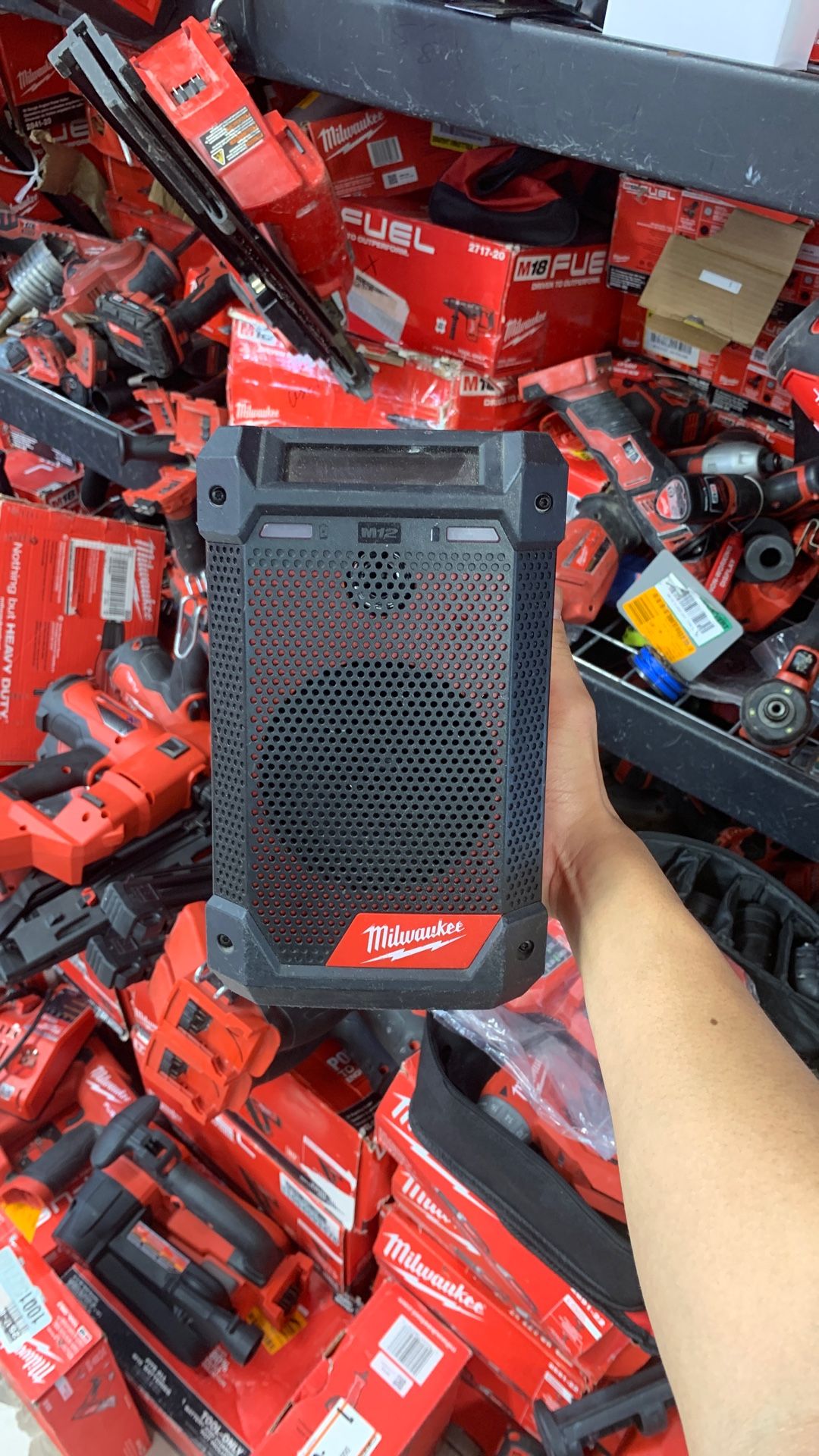 Milwaukee M12 Radio + Speaker