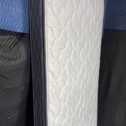 2 TWIN MATTRESSES $35 EACH (DELIVERY AVAILABLE) 