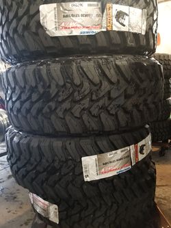35x1250R20 Toyo open country mt