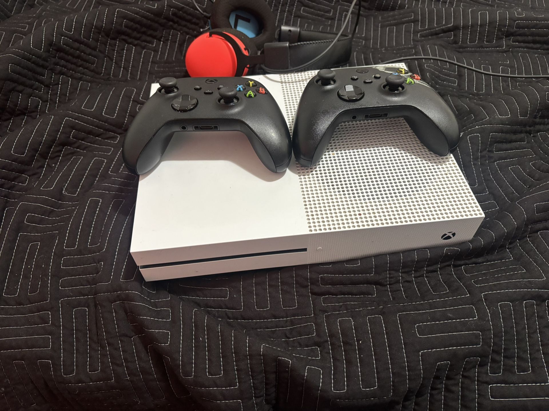 Xbox One S 1TB