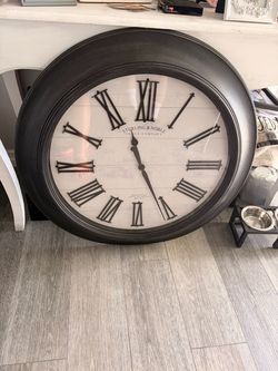 Large Wall clock