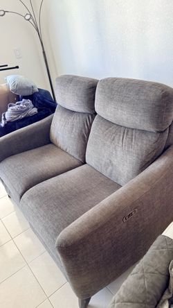 Gray Dual Power Reclining Loveseat