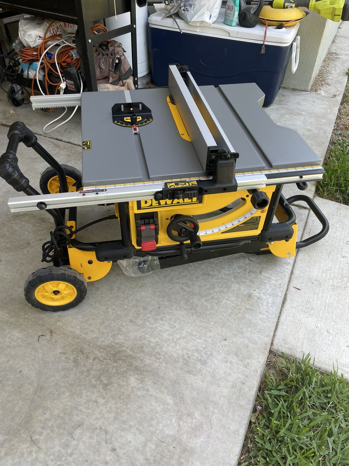  Dewalt Brand New  Table Saw  DWE7491RS BRAND NEW NEVER USED
