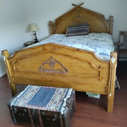 King Bedroom Set With Mattress Dresser And Side Table
