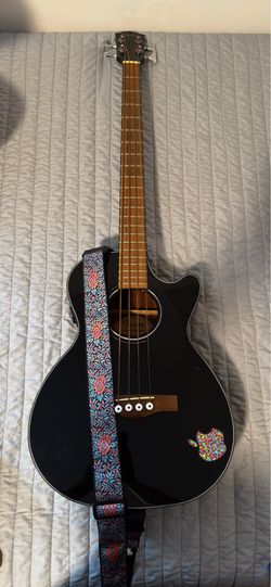 Fender Acoustic - Electric Bass