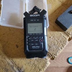 Zoom  H4n Pro