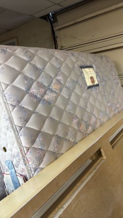 Mattress queen firm stern and foster