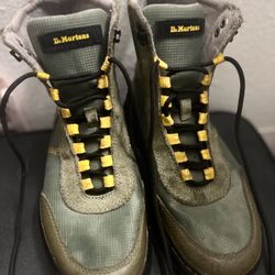 Size 7 Doc Martens 