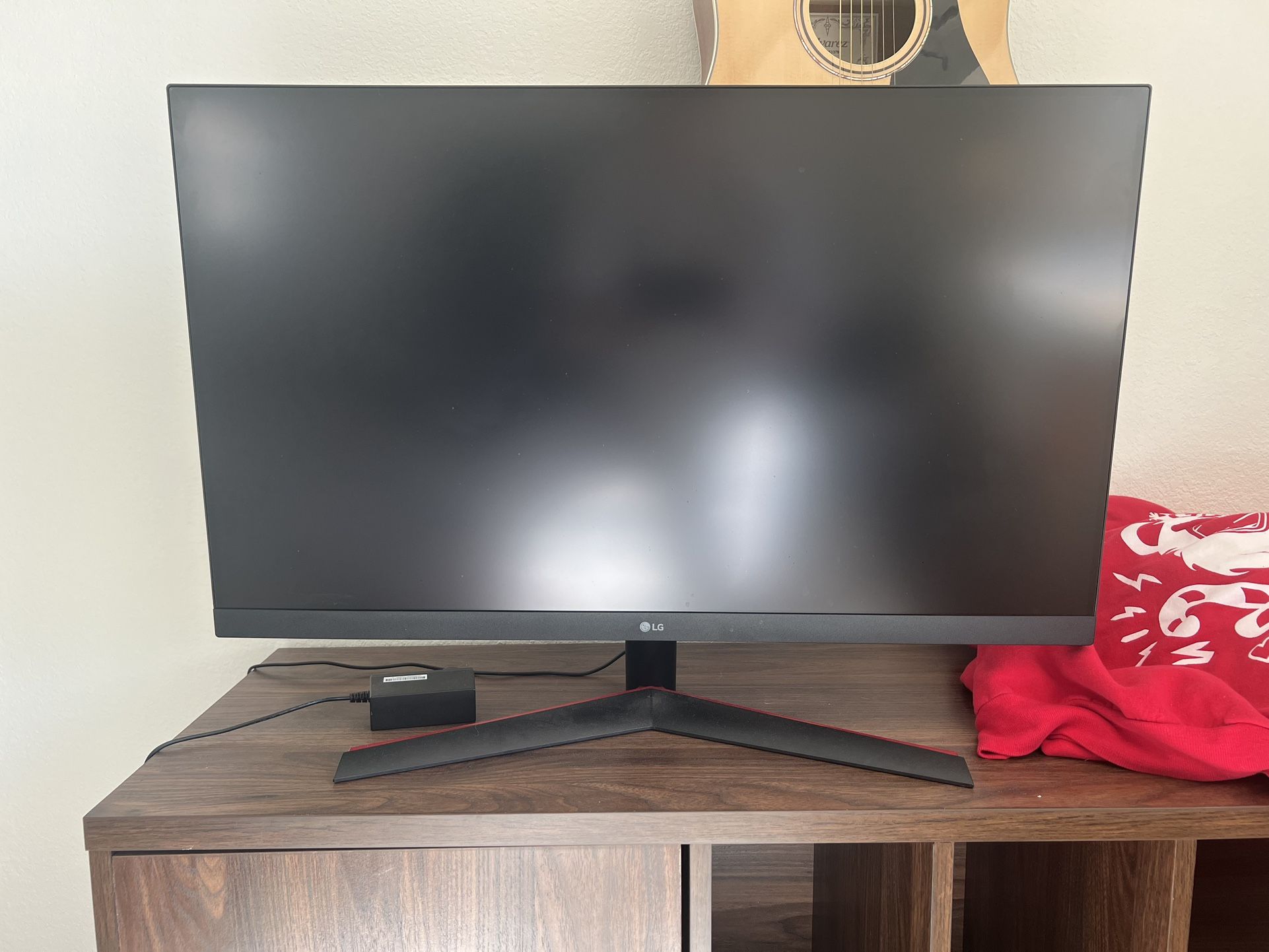 32” LG Ultragear Gaming Monitor