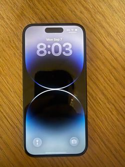 Black Iphone 14 Pro
