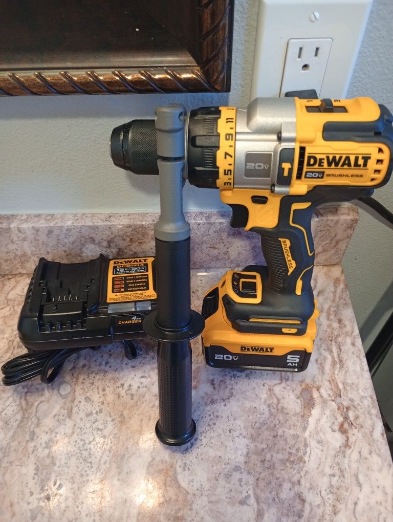 Milwaukee Drill with New Battery and Charger 