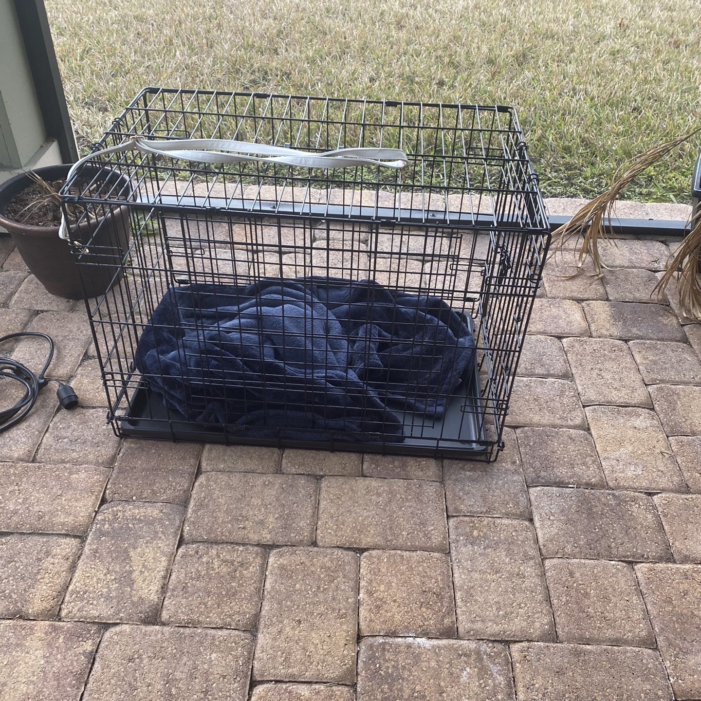 ( Dog kennel( Foldable easy set up)