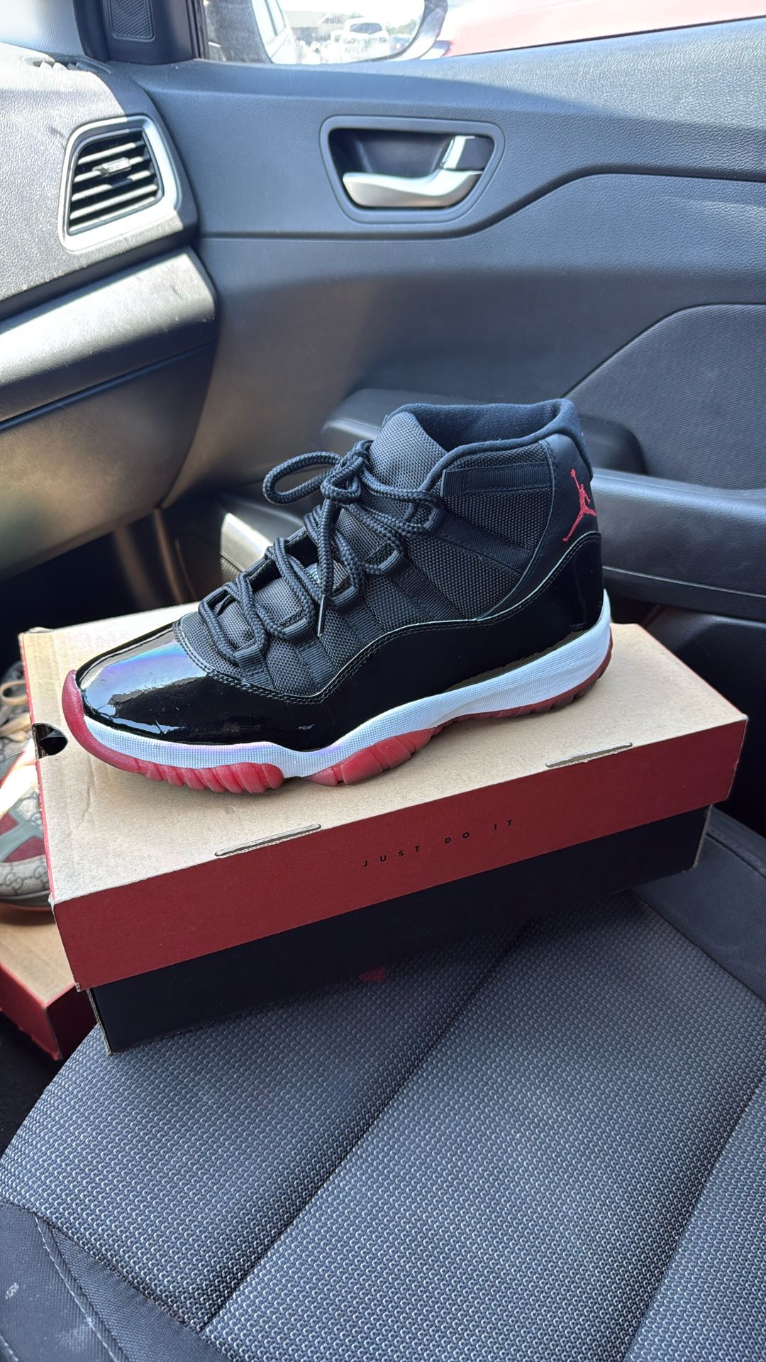 Jordan 11 “Bred”