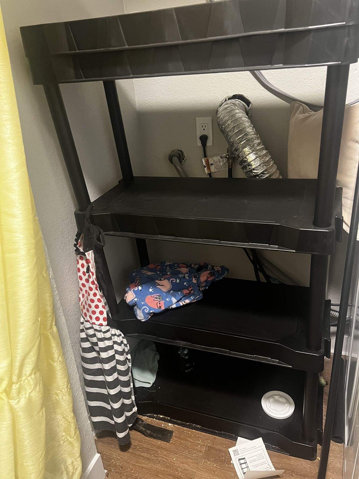 Move Out Sale (everything $10 Each) Must Be Gone By 5pm Today
