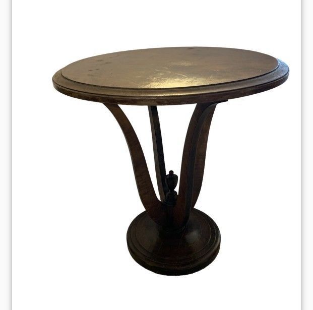 Antique Art Deco round Table
