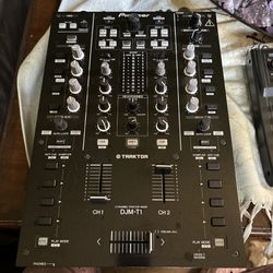 Pioneer DJM-T1 DJ Mixer TRAKTOR  Mixer. 2 Channel