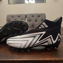 Adidas Laceless Freak Ultra 23 Football Cleats