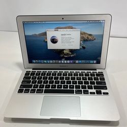 Apple MacBook Air 2015 with charger