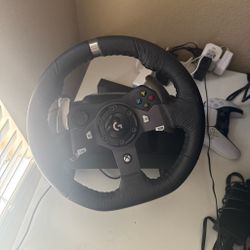 Logitech steering wheel barely used comes with cords and everything fun to use to play games connects with pc ps4-5 and Xbox