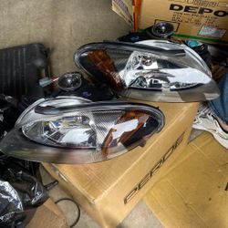 Headlights 98-2003 Ford escort Zx2 
