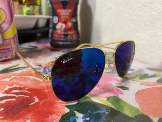 SUNGLASSES
