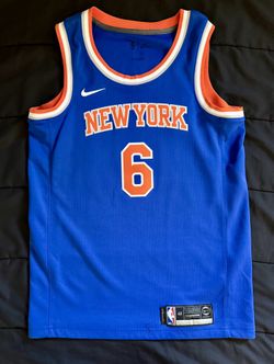 Nike New York Knick Porzingis Size Small