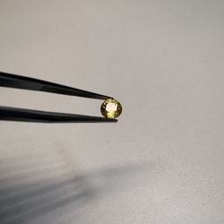 Yellow Sapphire 0.85 Carats