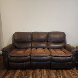 Brown Reclining Sofa Set -
$350 0B0