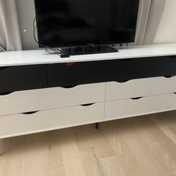 Tv Stand & Tv