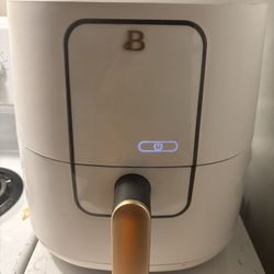 Like New Air Fryer Moving And Need Gone