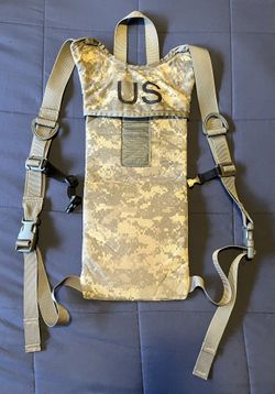 US Molle II Hydration System Carrier 