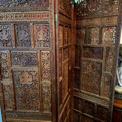 Vintage Floral Hand Carved Teak Wood 3 Panel Folding Screen or Room Devider 58.5"×67.5"