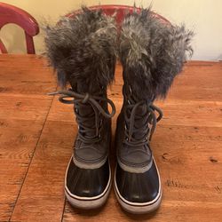 Women’s Sorel Tall Fur Lined Boots Size 5.5 Like New