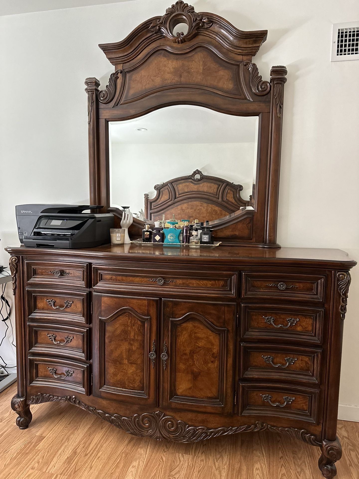 California King Bed & 2 Nightstands & 1 Dresser With Mirror
