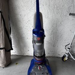 Hoover WindTunnel 2 Whole House Rewind upright vacuum cleaner