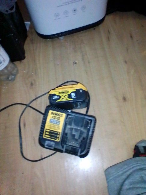 DeWalt Battery An Charger 