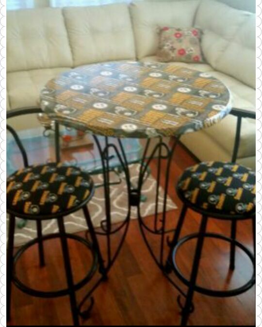 Pittsburgh Steeler Bar Bistro Pub Table Set