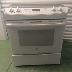 G.E White Slide In Stove