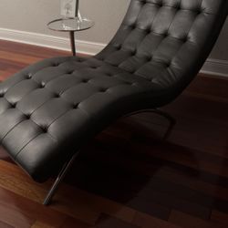 Chaise Lounge Chair 