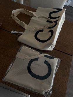 CURVES KNIT TOTE BAG ALMOND