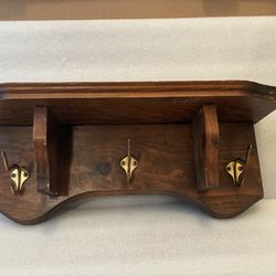 VINTAGE HOME INTERIORS WALL SHELF WITH HOOKS