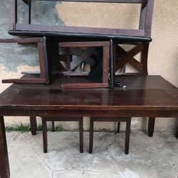 Free Dinning Set With Bench Some wear 