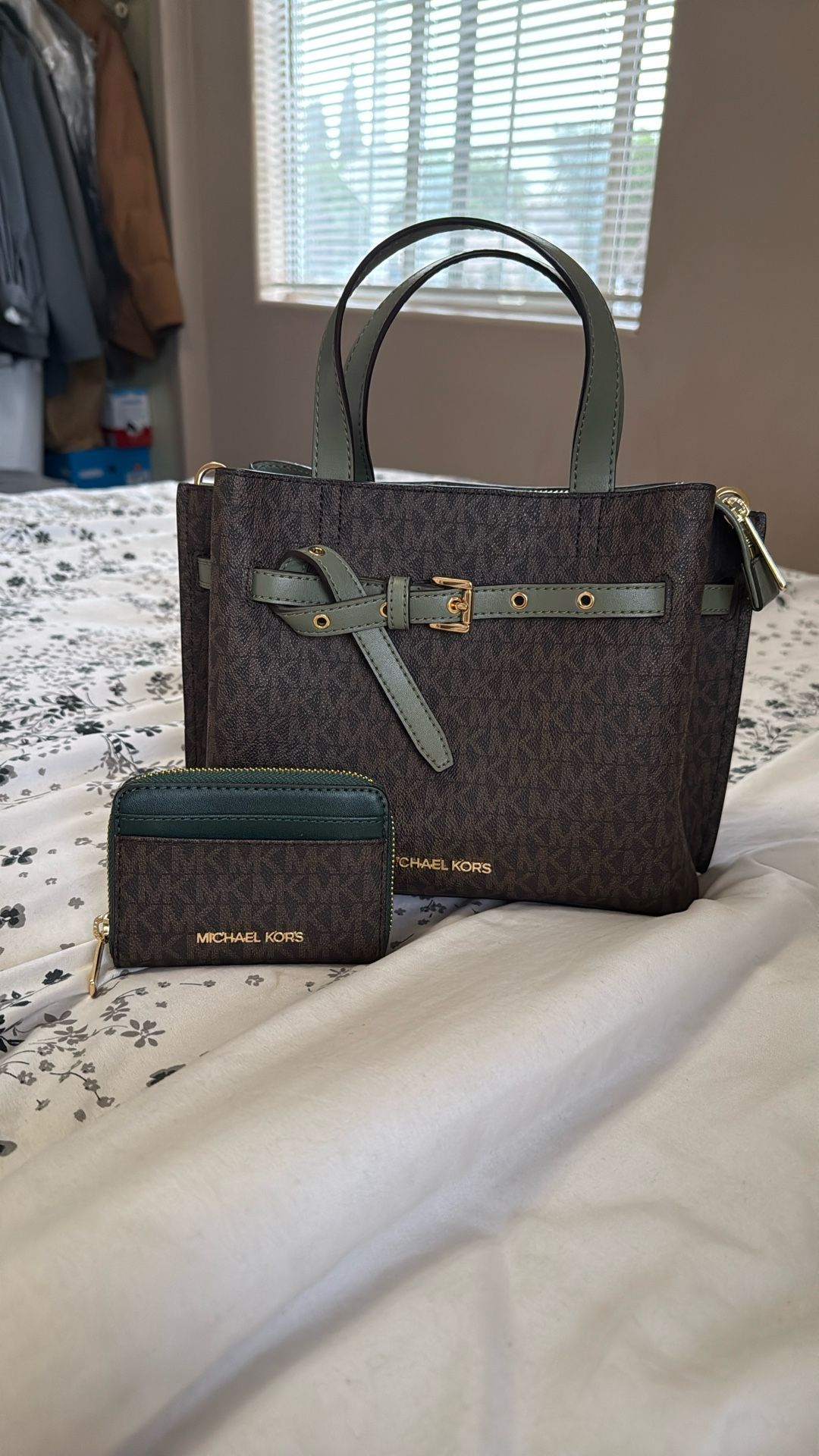New Michael Kors Purse And Small Wallet