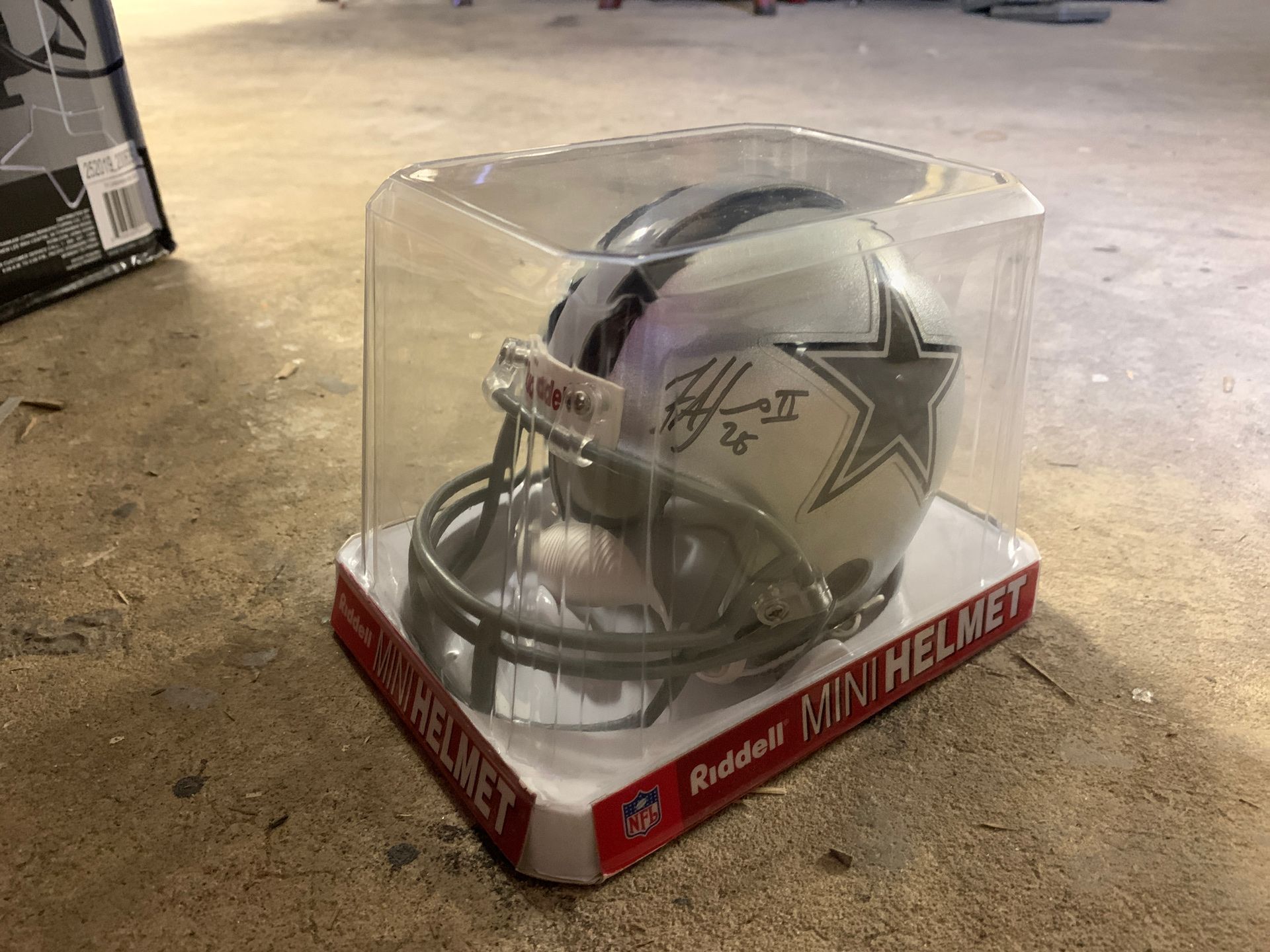 Dallas Cowboys Riddell mini helmet signed!